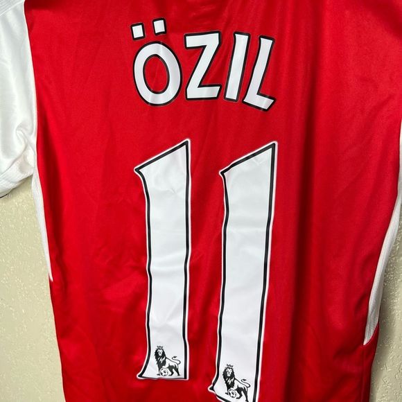 2016 Puma Arsenal Ozil Kids Jersey Large - Picture 5 of 8
